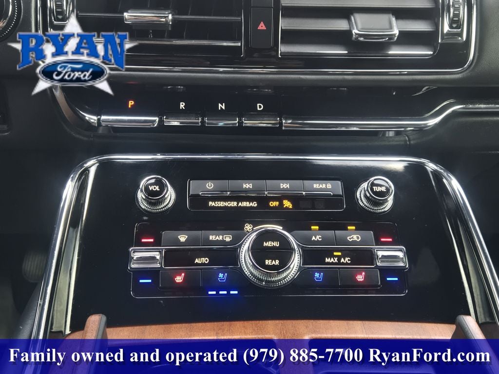 2024 Lincoln Navigator L Black Label
