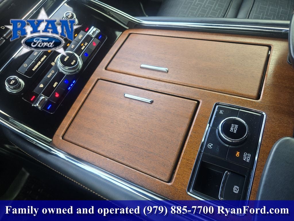 2024 Lincoln Navigator L Black Label