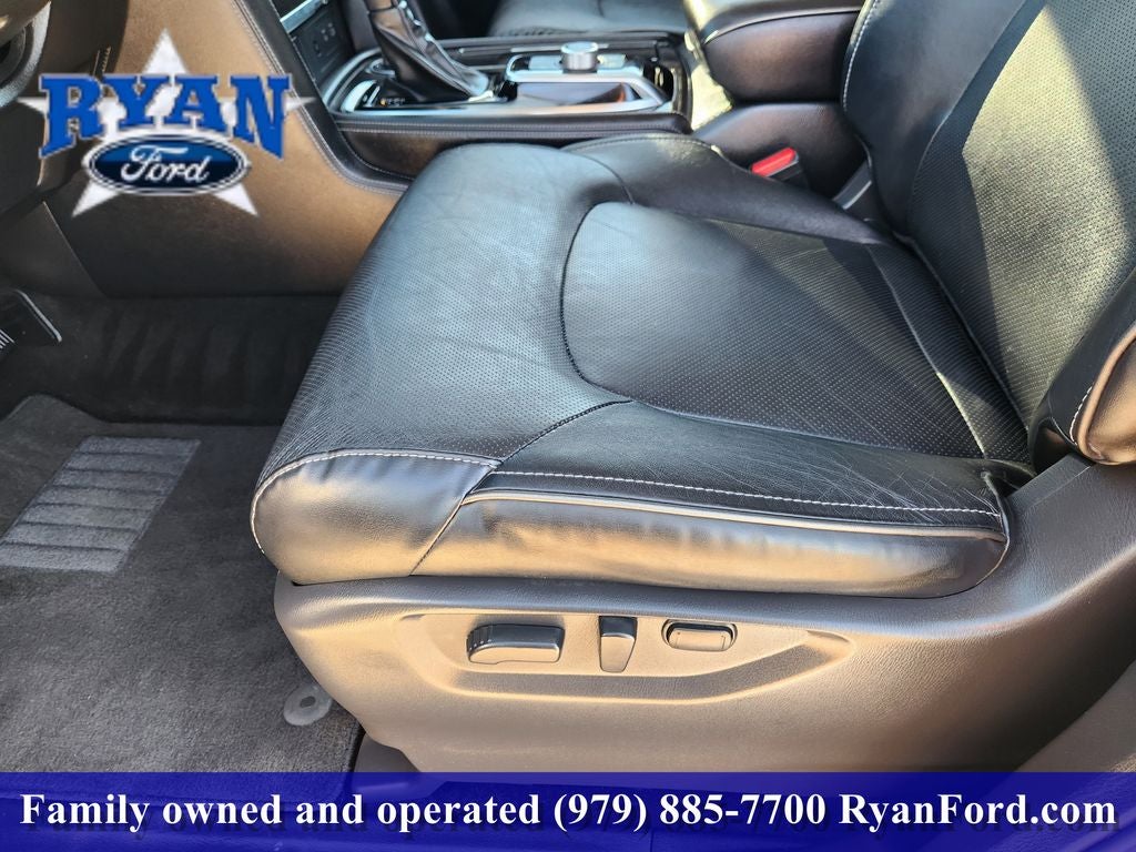 2024 INFINITI QX80 LUXE