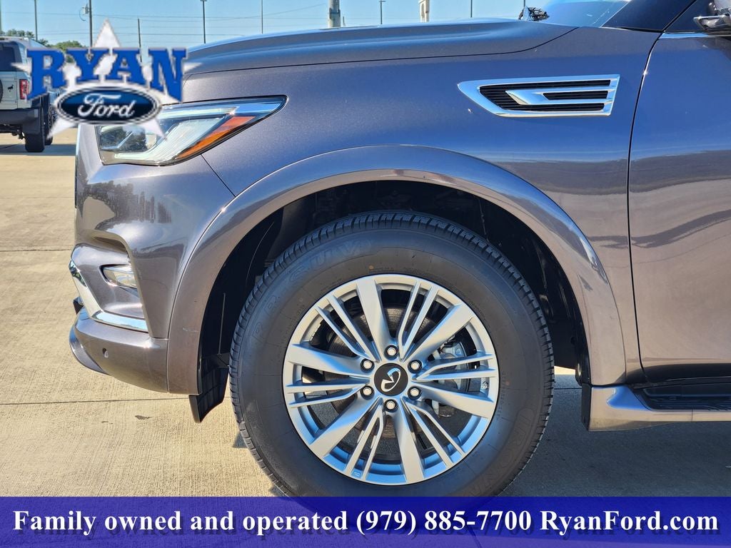 2024 INFINITI QX80 LUXE