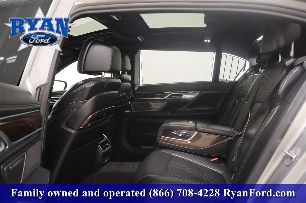 2022 BMW 7 Series 750i xDrive