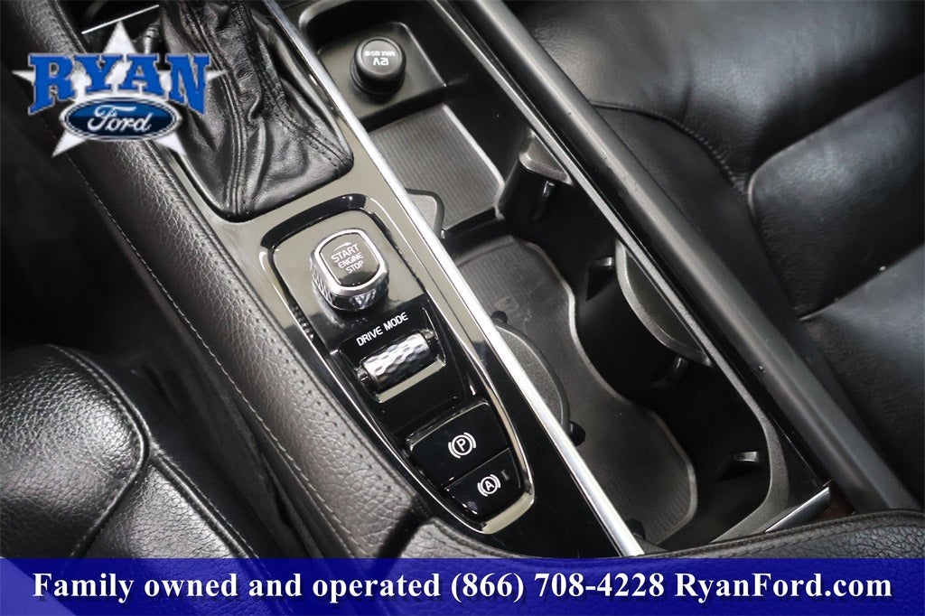 2019 Volvo XC90 T5 Momentum