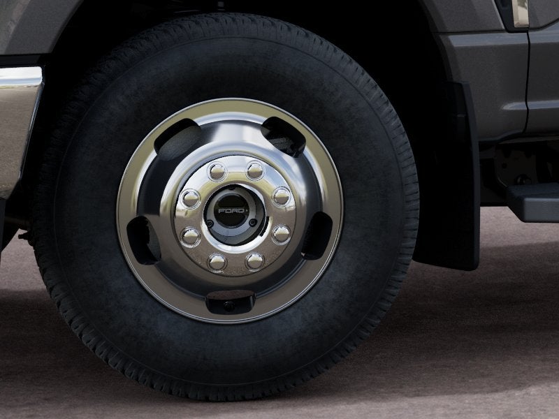 2027 Ford Super Duty F-350® XLT
