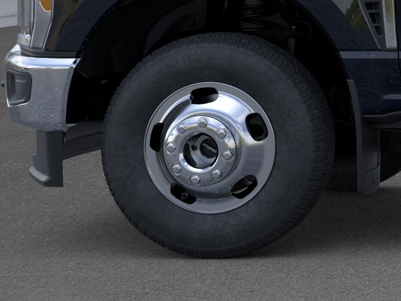 2026 Ford Super Duty F-350® XLT