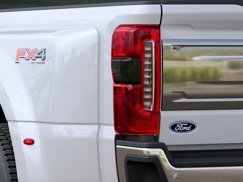 2027 Ford Super Duty F450 4X4 CRW PU